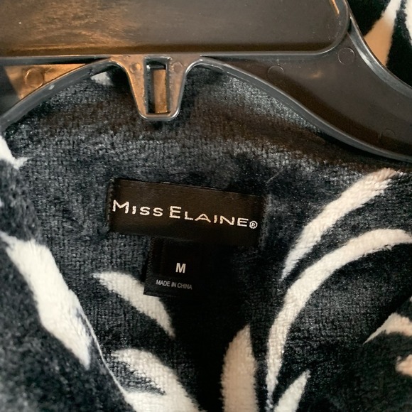 Miss Elaine Women's House Coat M Fleece Robe Full Zip Pajamas Pockets Black NWT - Picture 6 of 14